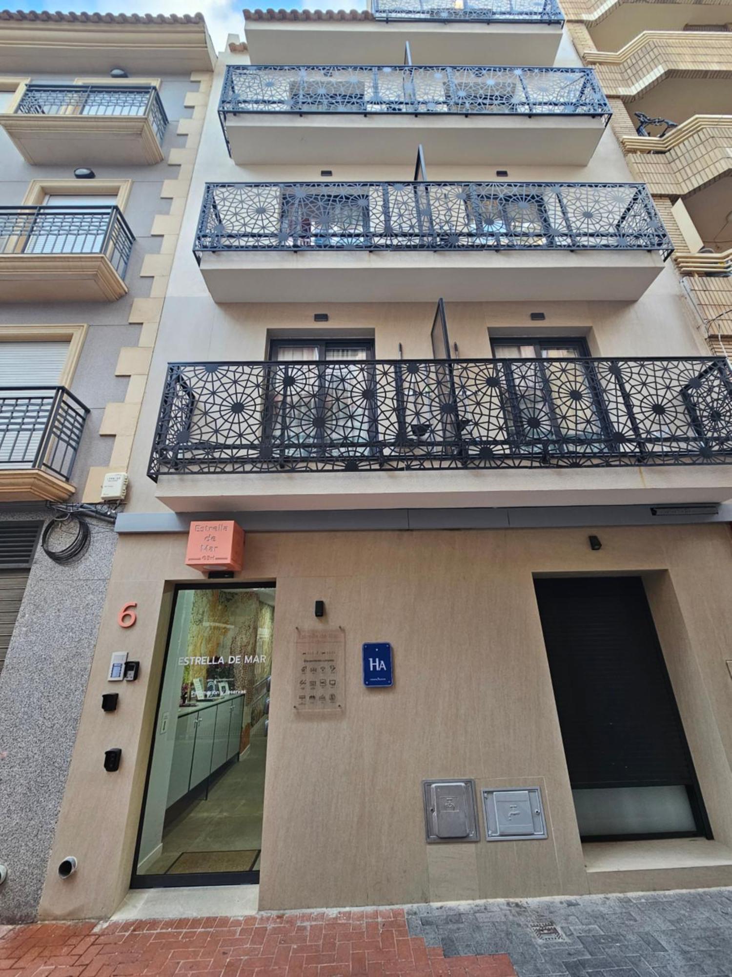 Estrella De Mar - Boutique Aparthotel Benidorm Luaran gambar